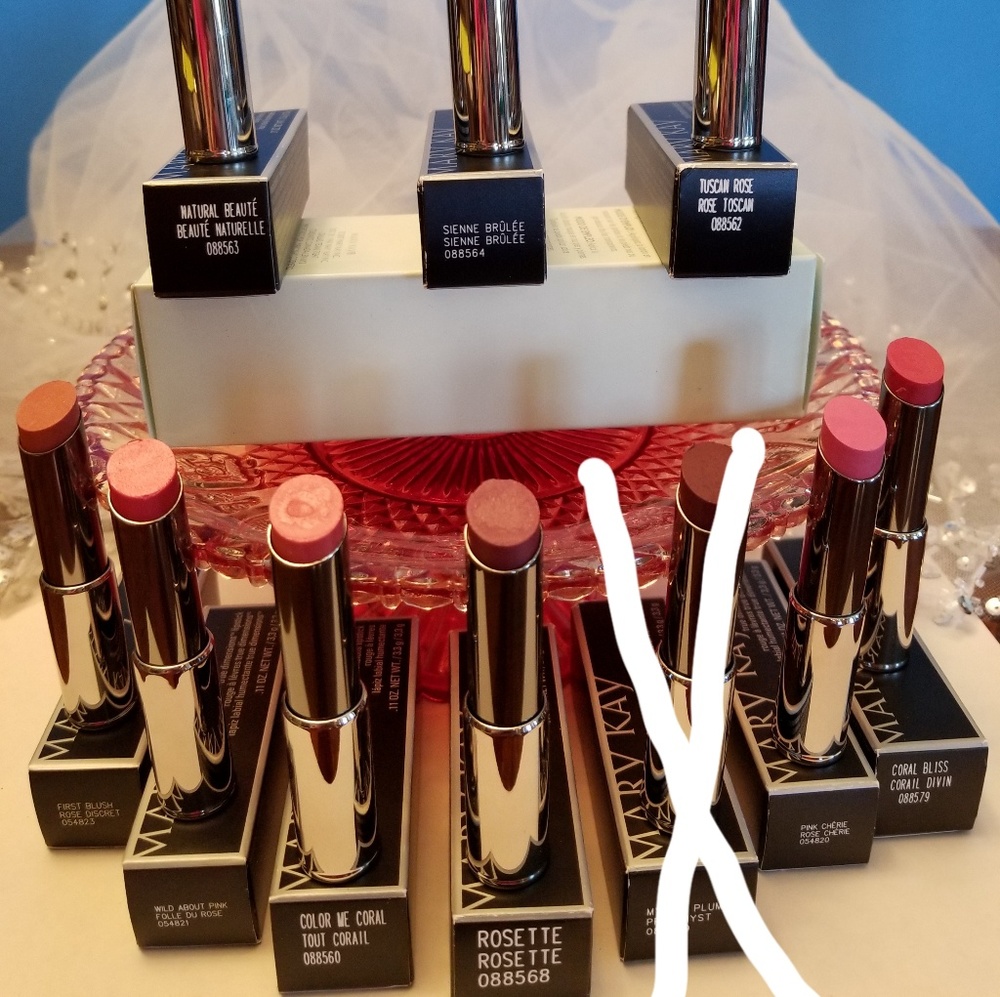 Mary Kay True Dimensions Lipstick